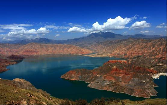 青海是著名的旅游圣地,青海这么美你会去看吗