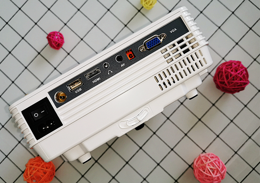 瑞格尔迷你投影,瑞格尔投影数码科技