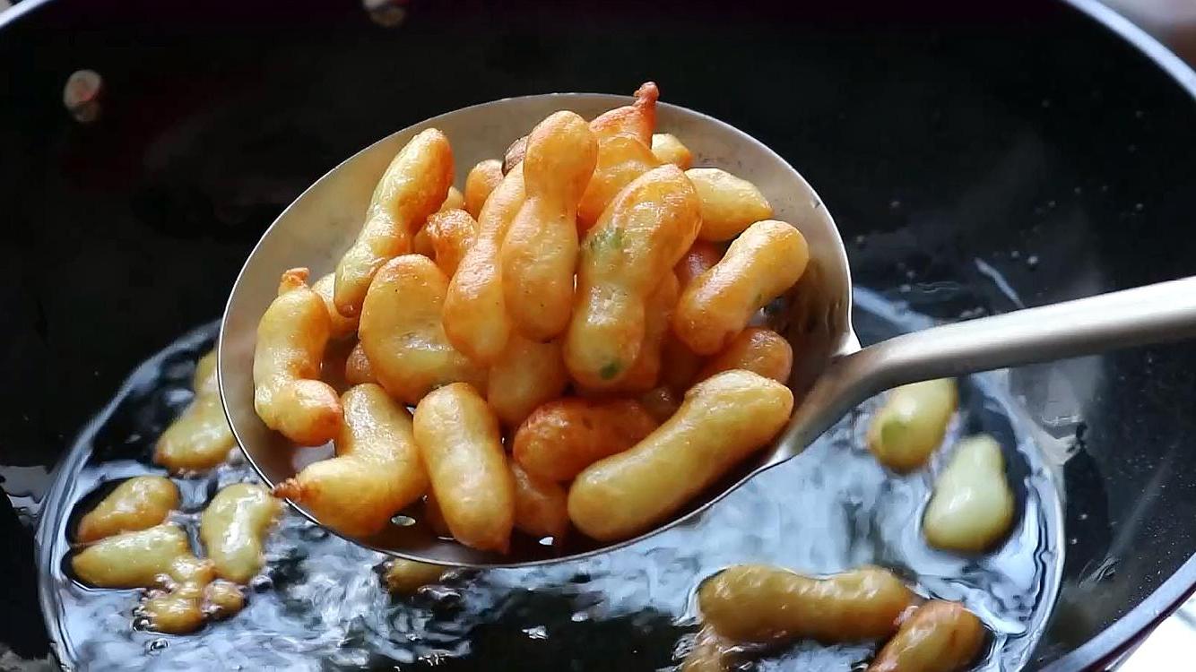 土豆这种做法太好吃了软糯鲜香,这才是土豆最好吃的做法外酥里嫩