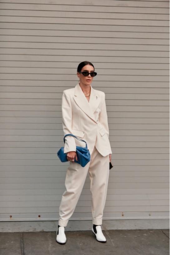 秋冬高级感穿搭淡粉色,奶油色系可爱的穿搭