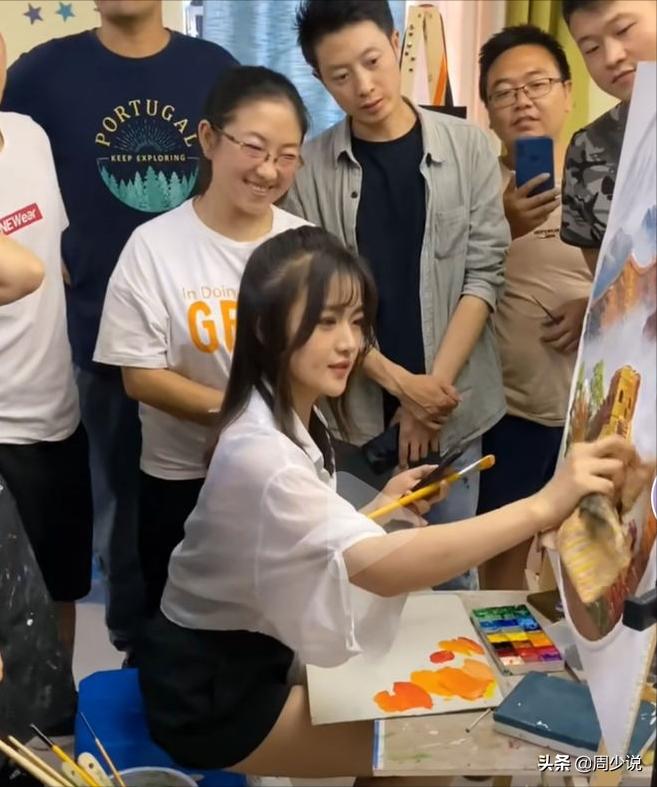 农村女孩靠祖传手艺一年赚30万,农村女孩为挣学费去唱歌后续