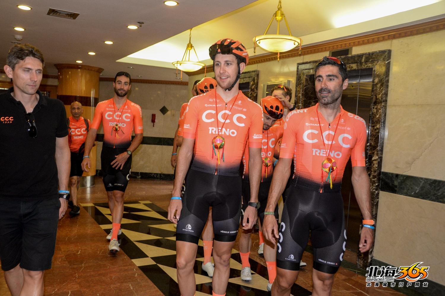 零距离接触环广西明星车手,个个一米八五,人靓身材好(多图)