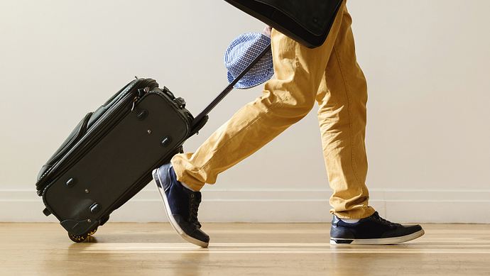 护照每页的用途,护照剩几页不能入境