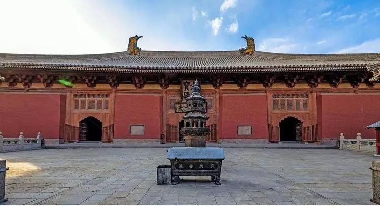 左手云冈窟，右手华严寺｜李尔山评说大同佛教史