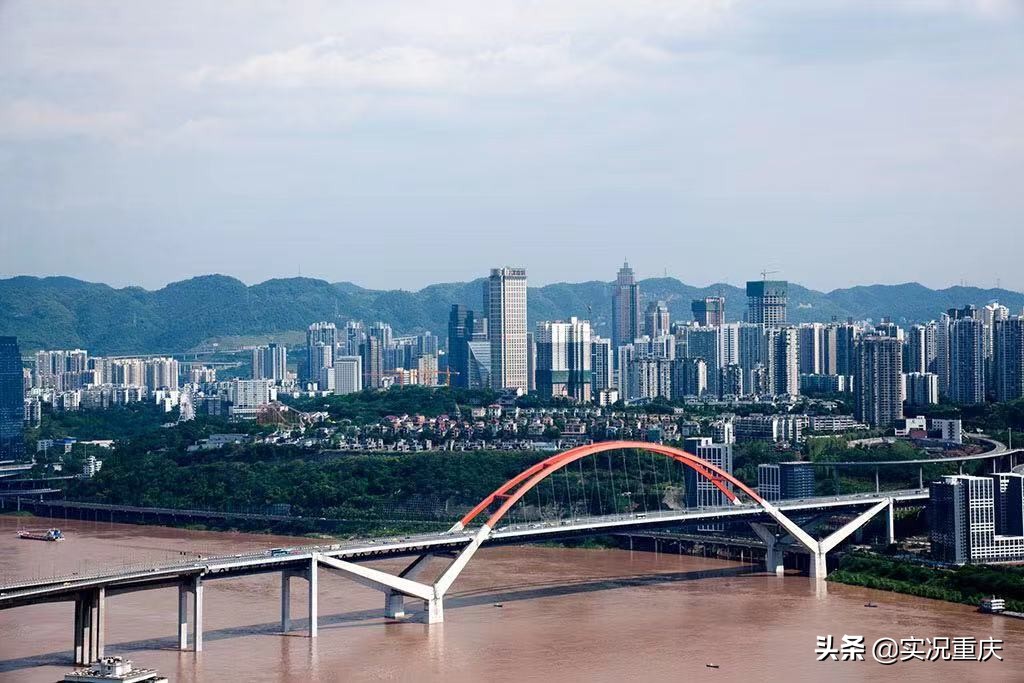 涓轰粈涔堝崡灞卞彂灞曢偅涔堝揩,琚綆浼扮殑鍗楀北鍩庡競