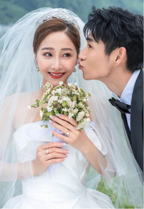 榄忔櫒36宀佺敓鏃ユ檼鏂扮収,榄忔櫒鏅掑绾辩ぜ鏈嶇収