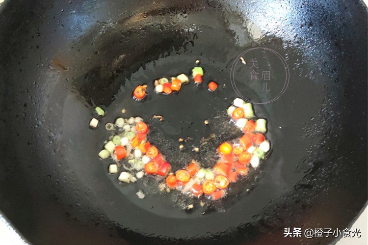 如何辨别鸭血真假,真假鸭血怎么辨别