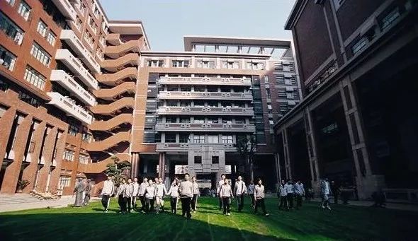 上海依然是那个令人骄傲的上海,上海是上海人的骄傲