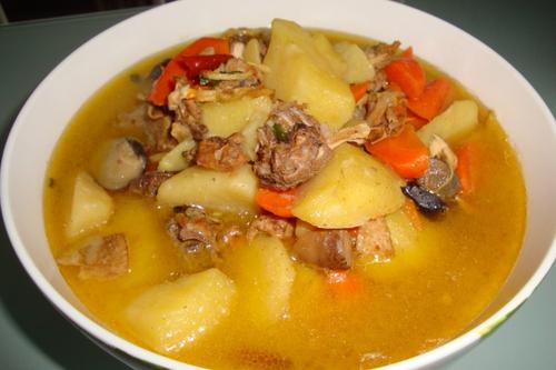 鸡肉怎么炖才嫩不柴家常,鸡肉怎么炖才嫩不柴小窍门