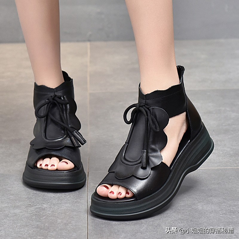 怎样穿高跟鞋才不累,女生穿高跟鞋也有小技巧