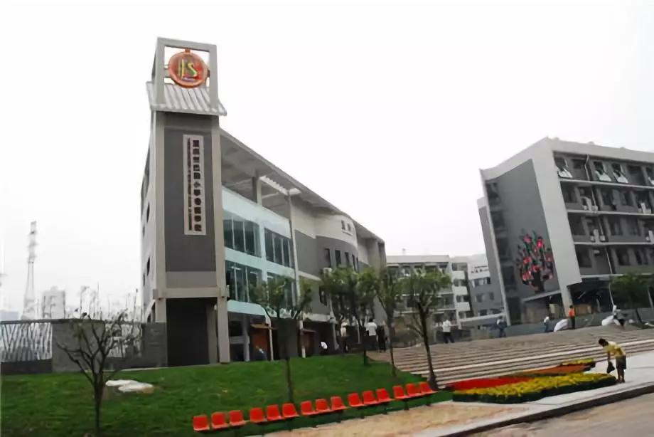 巴蜀小学与渝北巴蜀小学的关系,重庆巴蜀小学分析