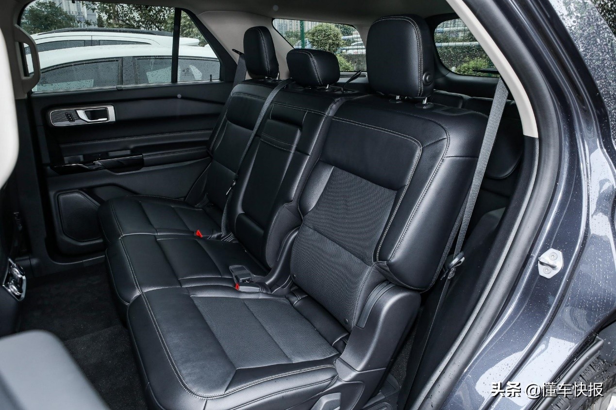 福特探险者钛金和风尚区别,福特探险者钛金版与风尚版