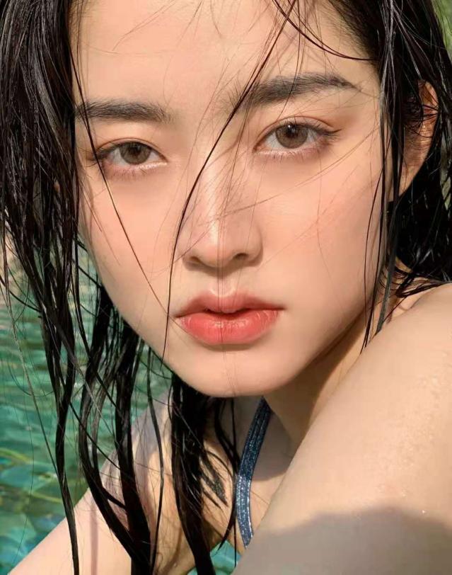 为何你的底妆总卡粉呢,底妆出油不服帖从此告别尴尬