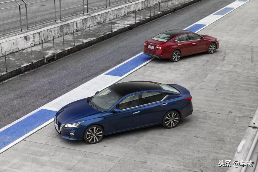 全新天籁竞争力分析，设计、舒适性有优势，但运动只表现在发动机