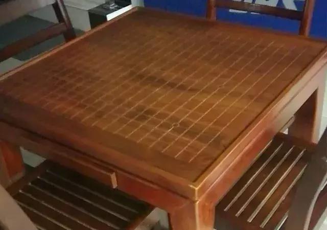 实木餐桌椅常见问题,木制餐桌保养方法