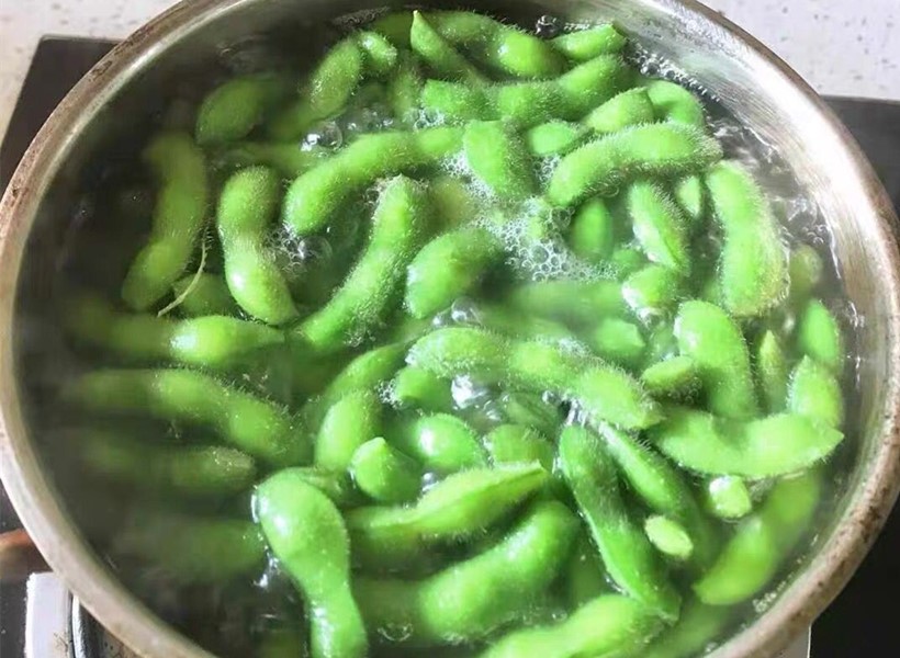 水煮毛豆翠绿入味技巧,毛豆怎么煮入味最简单的