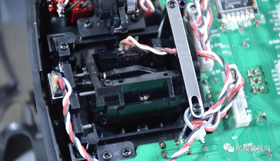 乐迪at9spro航模遥控器,乐迪航模飞控和锐飞航模飞控区别