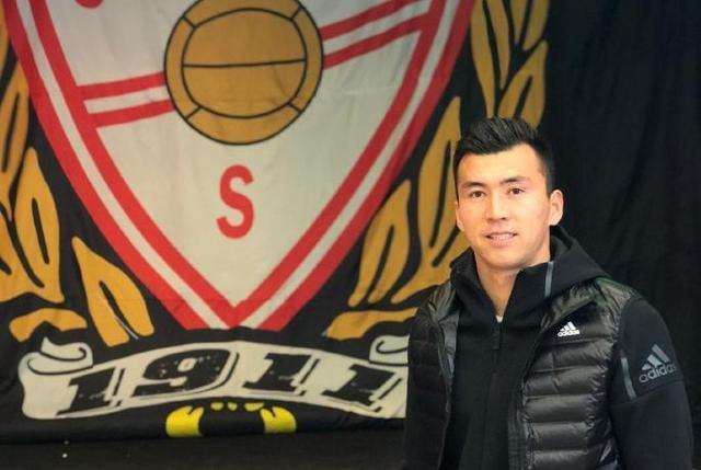 与*疆新**足球旅欧第一人叶尔杰提谈职业足球——梦想为国征战