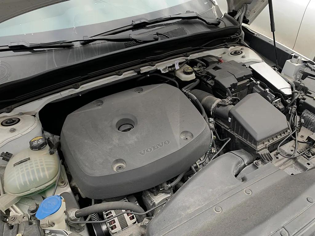 试驾沃尔沃xc40,沃尔沃xc40最新试驾视频