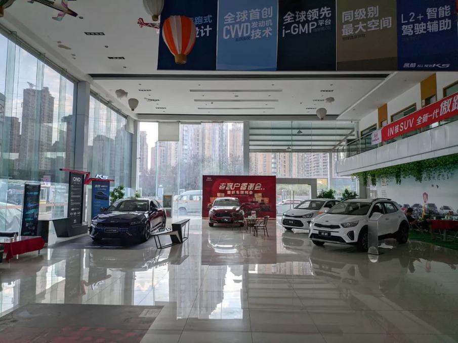 新款起亚k5值得买吗,起亚新款k5卖试驾车