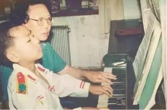 12岁娇气的孩子怎么引导,妈妈我不会