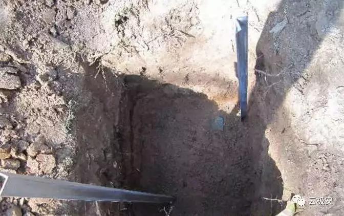 监控杆安装与预埋线,监控立杆基础配管