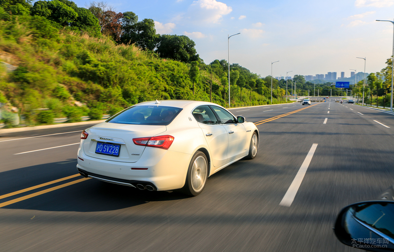 玛莎拉蒂ghibli和s350,玛莎拉蒂ghibli测试评价