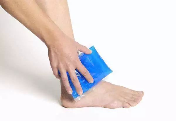 正确的冰敷降温方法,正确的冰敷眼睛