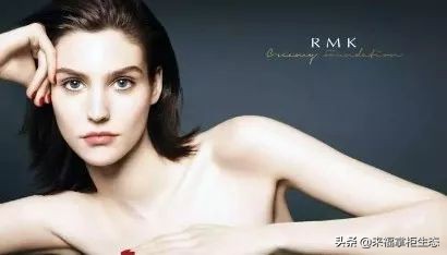 什么牌子的粉底液夏天用都不脱妆,夏天粉底液怎么不脱妆