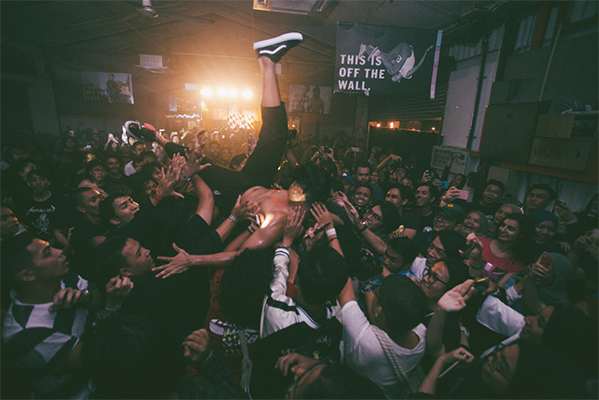 一招教你鞋带不再松开的系法,最新最炫低帮帆布鞋带系法