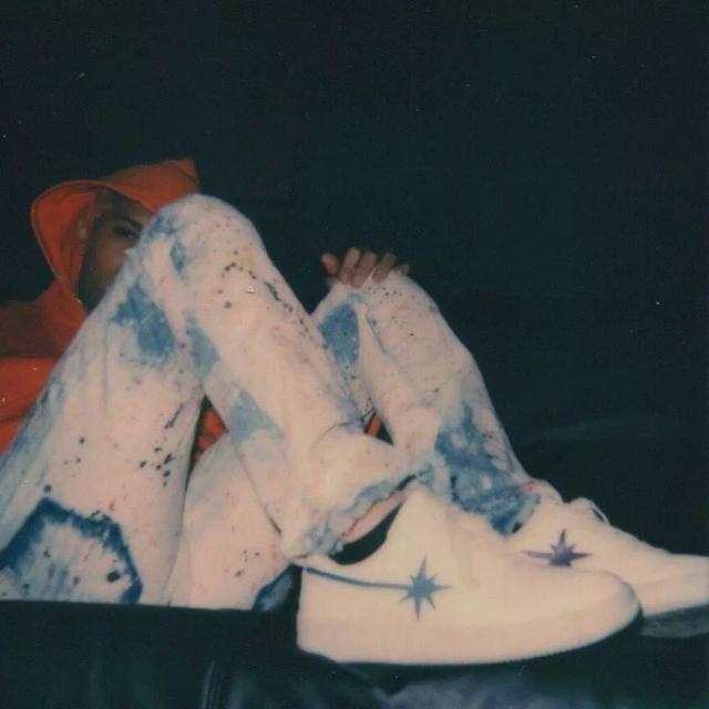 virgilabloh和侃爷谁成就高,virgilabloh与侃爷拥抱