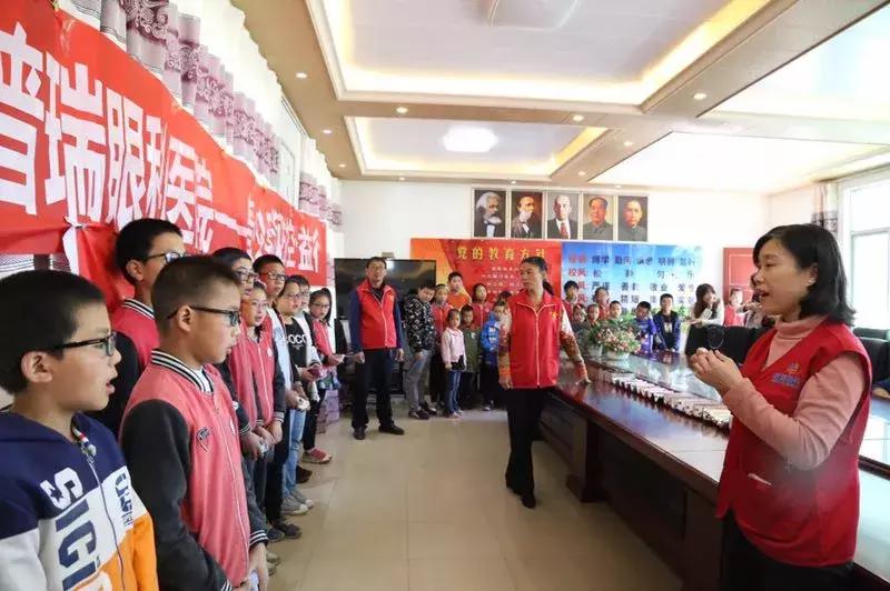 情系家乡传递爱心,情系灾区传递温暖