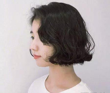 发量少不挑脸型的发型短发,齐耳短发发型学生显脸小