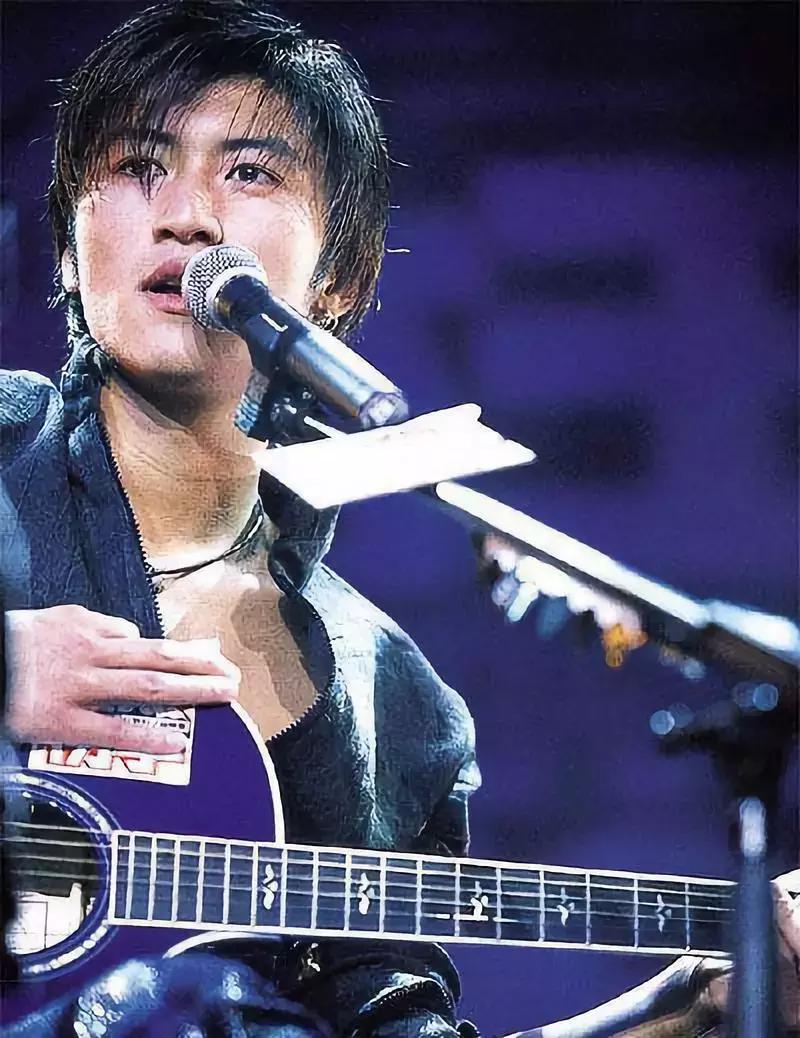 这些爱歌词,这些爱歌曲