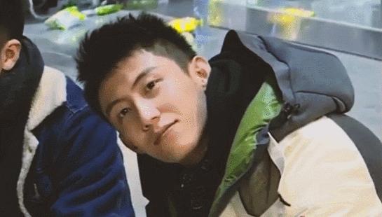 钢铁直男黄景瑜搞笑视频,黄景瑜钢铁直男完整版