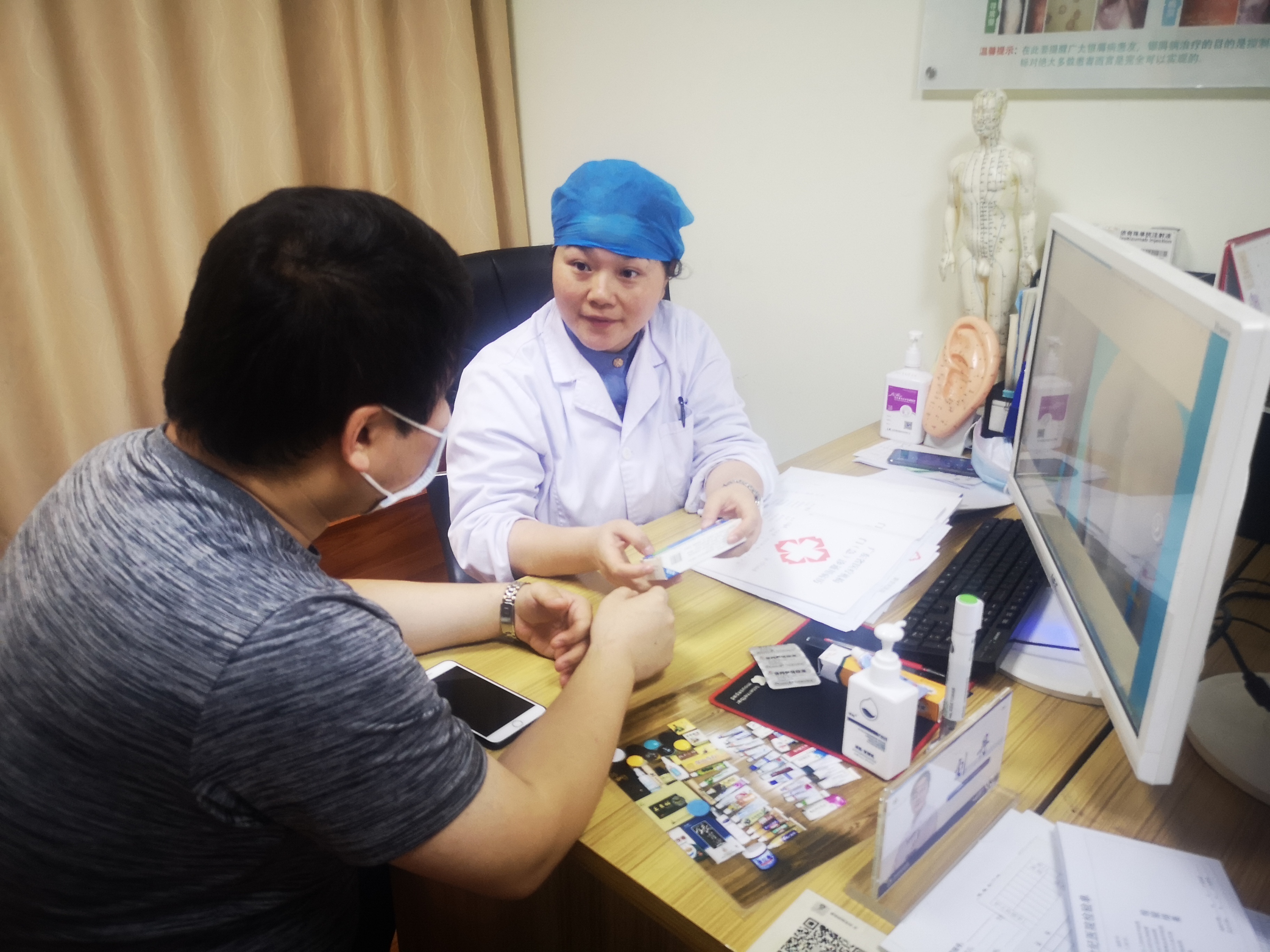 银屑病就医如何避免误区？皮肤科医生支招让皮肤“无痒”