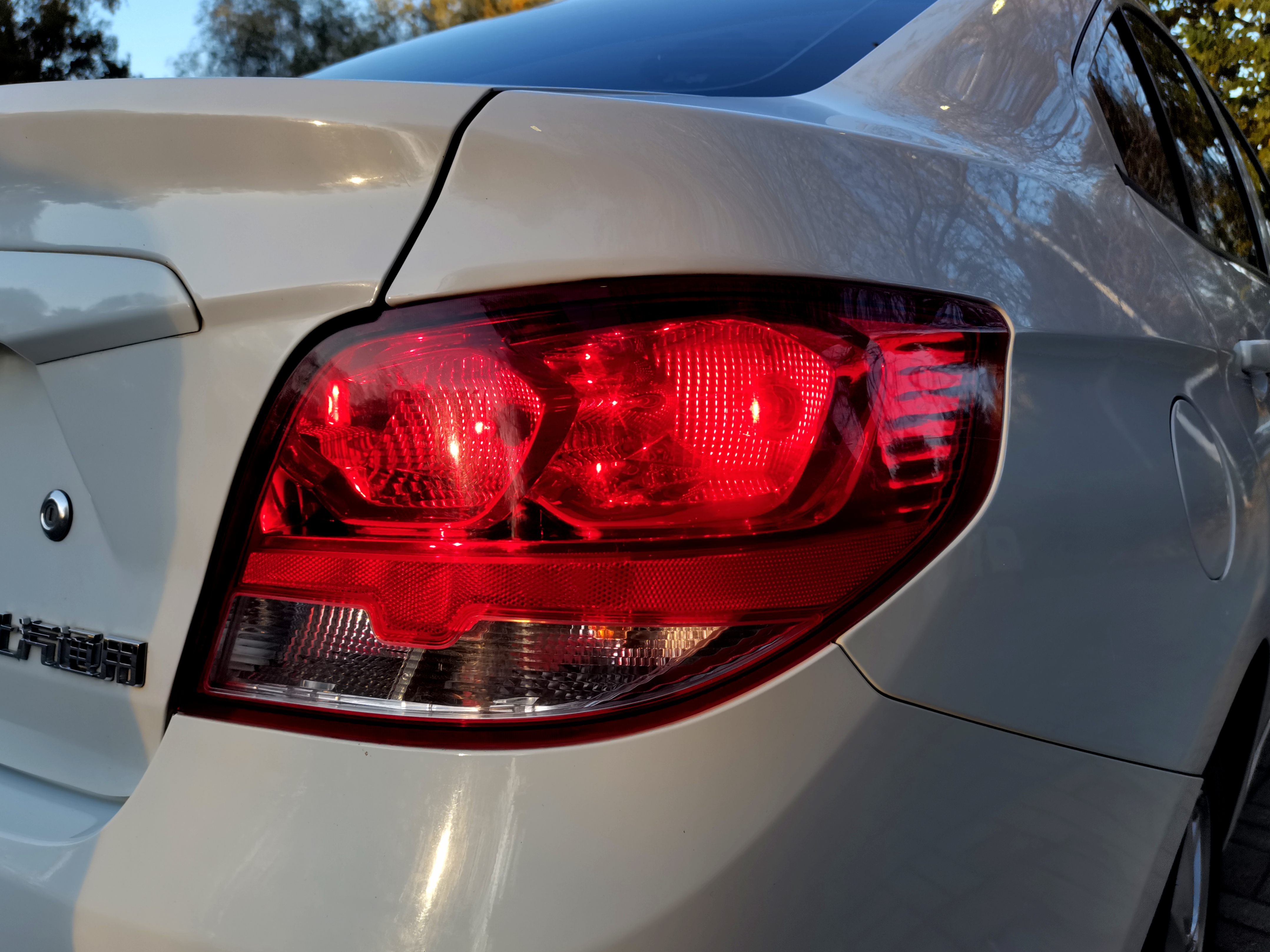 二手的赛欧3值得买吗,雪佛兰赛欧3二手