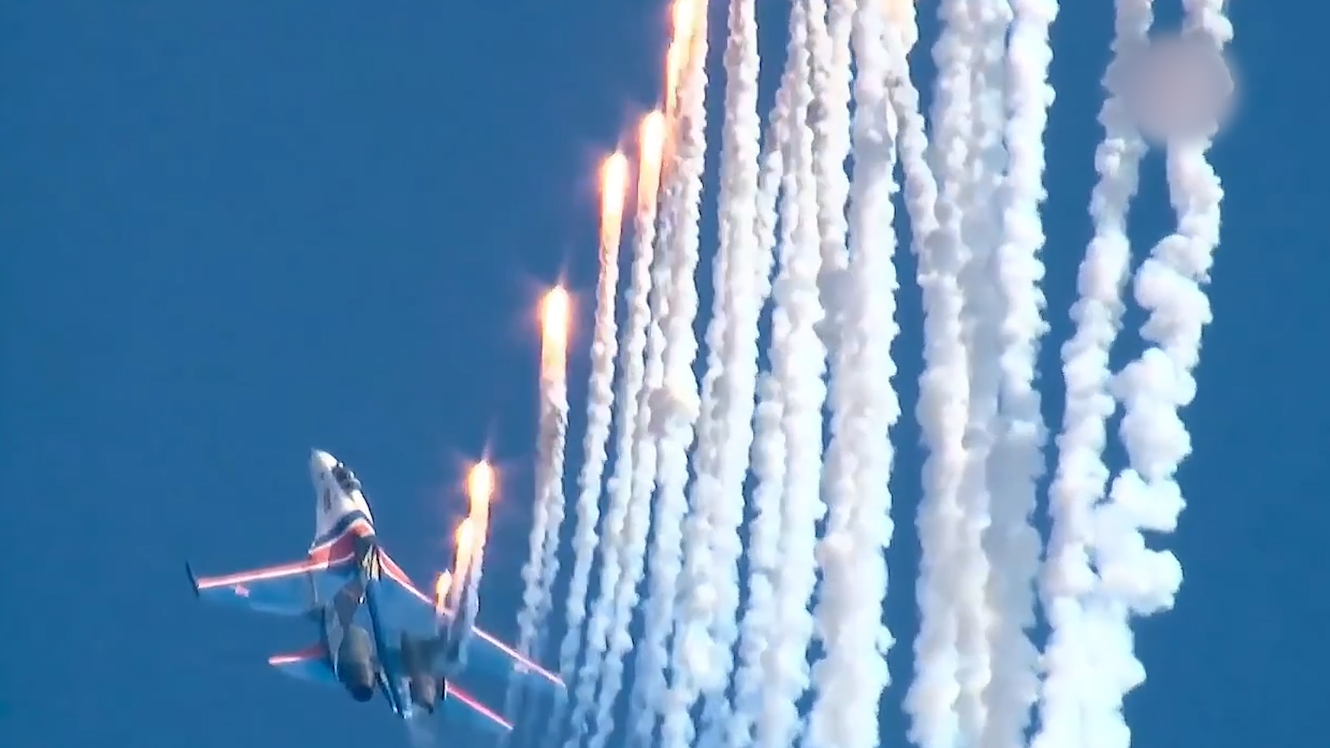 敢与苏联和美国一决高下的国家,苏35性能与美国f22