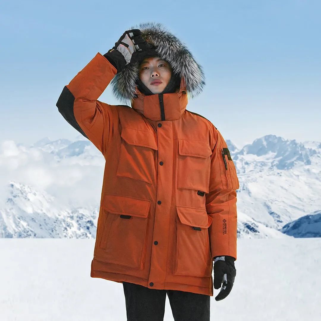 中国体育生标志的羽绒服,体育生羽绒服火了