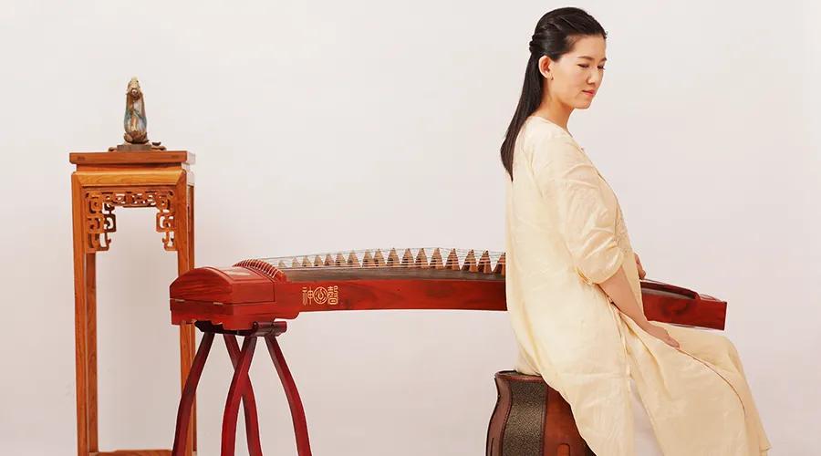 买古筝价格一般多少合适呢,古筝价格和档次对照表