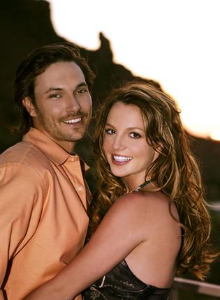 布兰妮自曝被父亲虐待13年,超模布兰妮现状