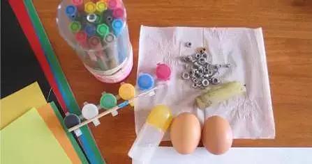 鸡蛋壳托盘手工作品创意,鸡蛋壳手工制作创意粘贴墙面画