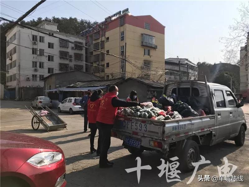 “打赢这场仗，就回去和你结婚”这是十堰最动人的告白