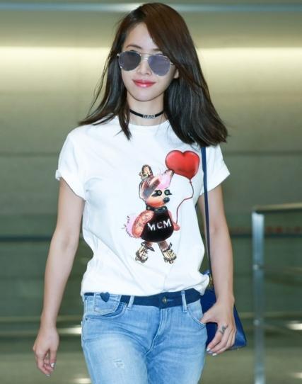 蔡依林穿长袖衣服视频,蔡依林穿t恤造型