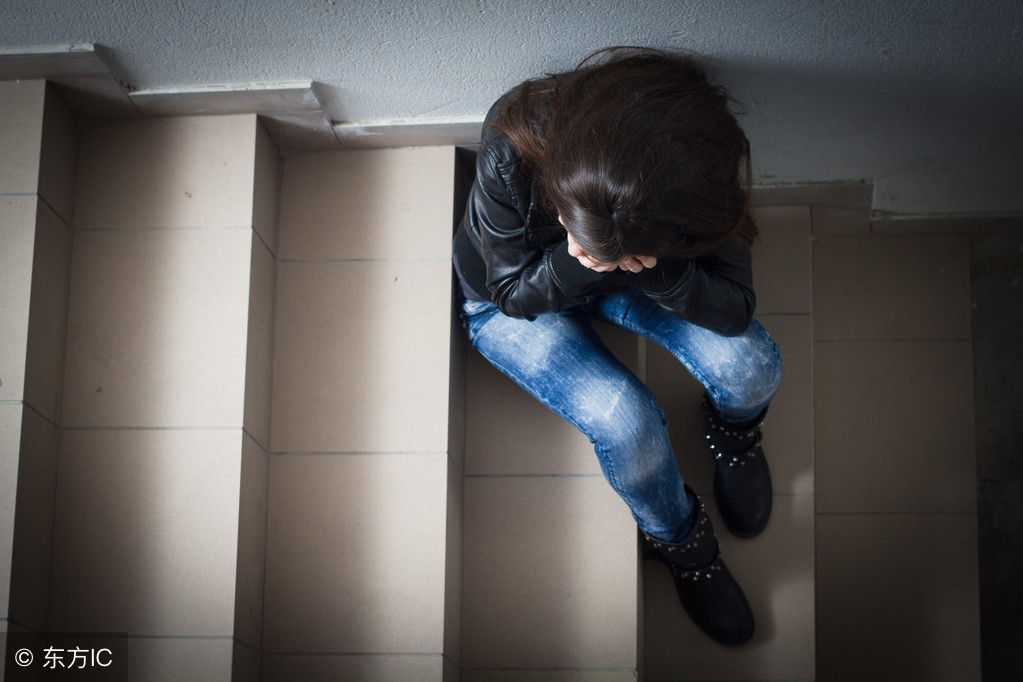 产后抑郁如何进行干预控制,老公怎么做才能预防产后抑郁