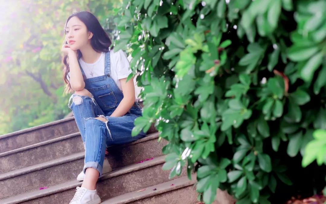 活得通透的女人都有这三个特点,重感情的女人一般有这四个表现