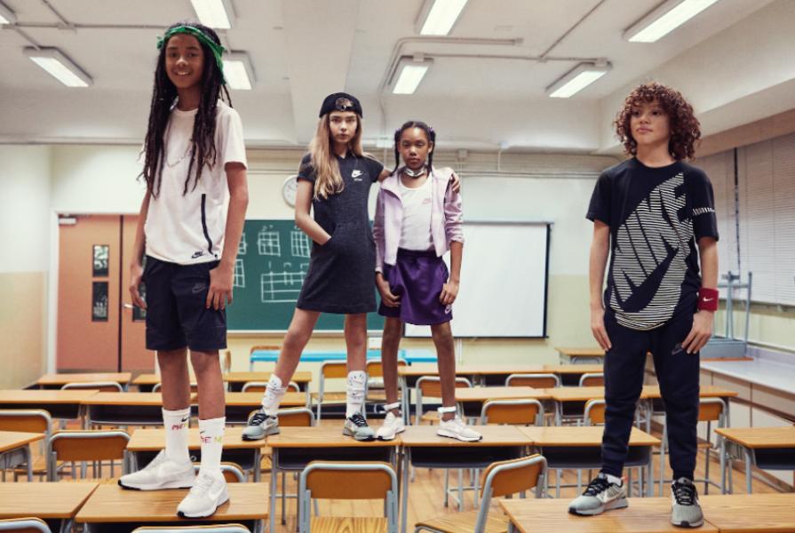 家庭不富裕孩子却大手大脚,家里不富裕怎么引导孩子不自卑