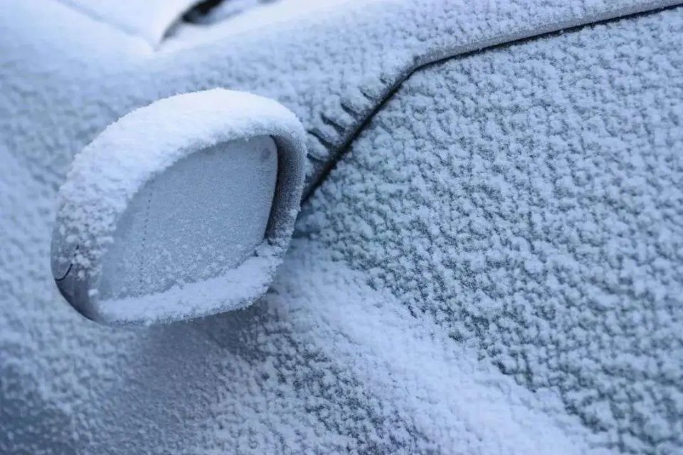 有经验的洗车师傅冬天洗车最好,冬天热水洗车还是冷水洗车