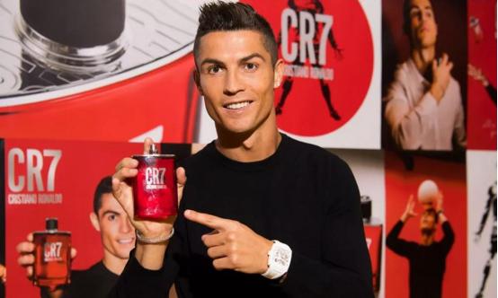 被嘲品味差的梅西也要转战时尚圈，成立品牌卖衣服，和C罗正面杠