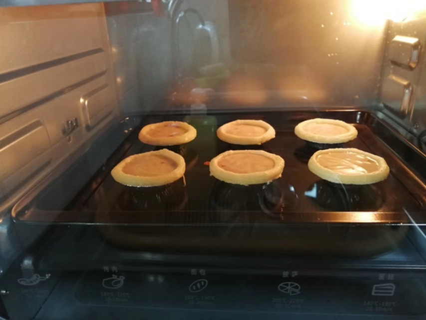 教你在家做蛋挞好吃的方法,蛋挞的做法用最普通的方法做蛋挞
